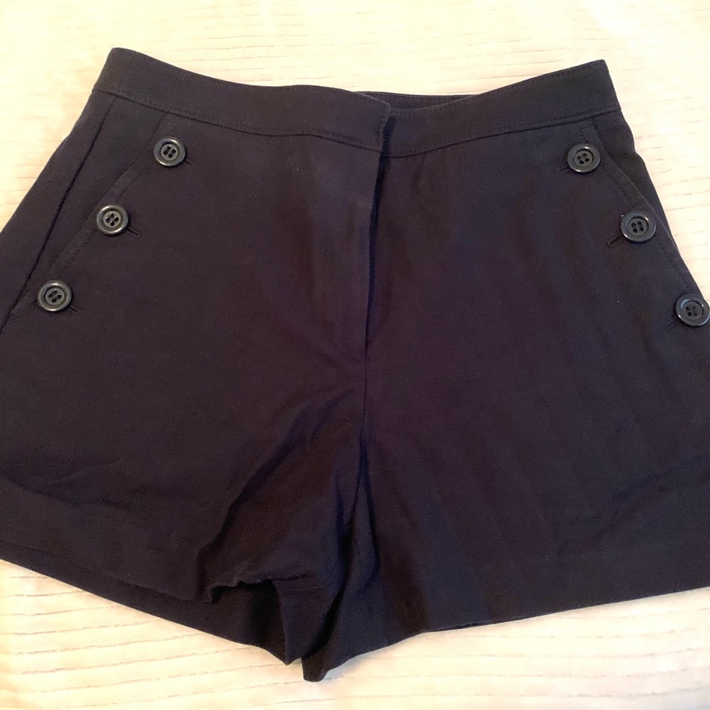 Ann Taylor shorts size 6